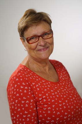 Csák Éva